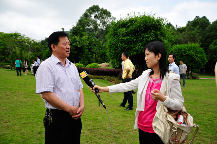 ����н��ٮa(ch��n)�I(y��)Ͷ�Y�������޹�˾���_2013��ȹɖ|���(hu��)