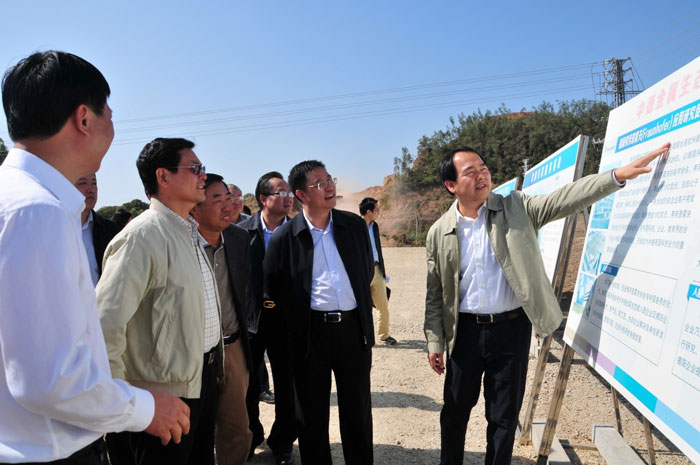 ��ʡ�L(zh��ng)����tһ���W�R�е½������B(t��i)���{(di��o)��ָ��(d��o)